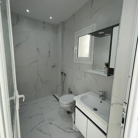 Eden Breeze Apartment