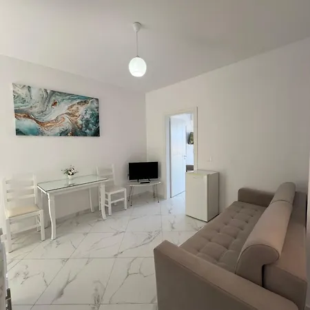 Apartment Eden Breeze Sarande