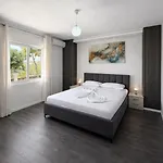 Eden Breeze * Sarandë