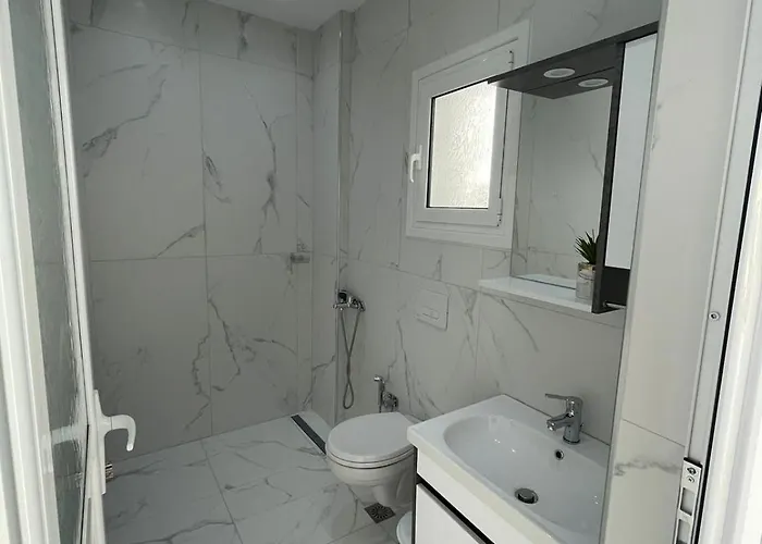 Eden Breeze Apartament