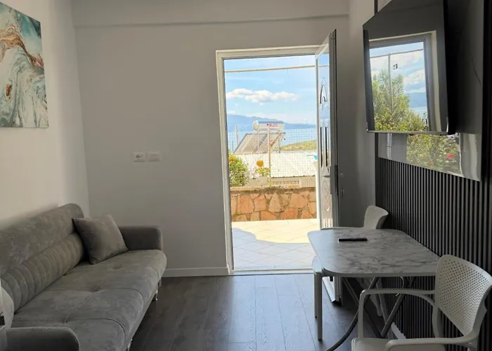 Eden Breeze Apartament